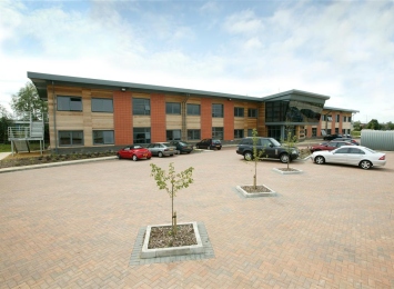Managed-Workspace-Chatteris-Front-3